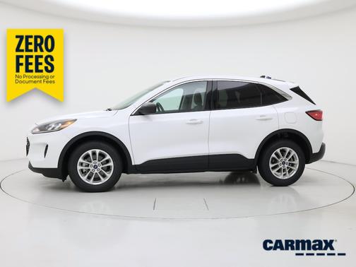 White 2022 Ford Escape SE