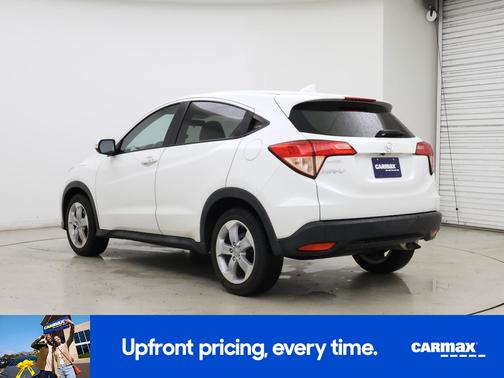 White 2016 Honda HR-V EX