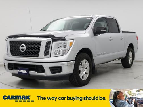 2018 Nissan Titan SV