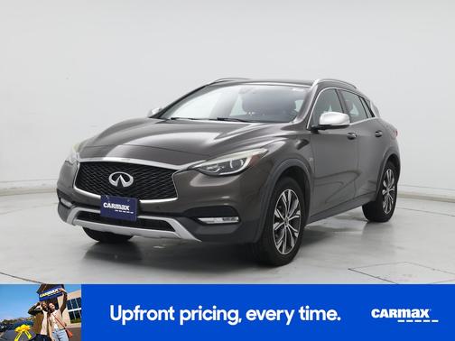 2017 INFINITI QX30 Premium