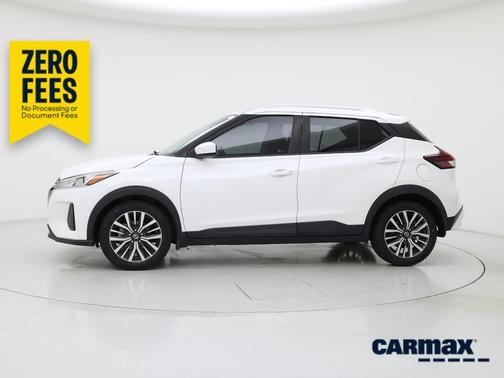 White 2021 Nissan Kicks SV