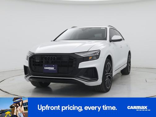 2023 Audi Q8 Premium Plus