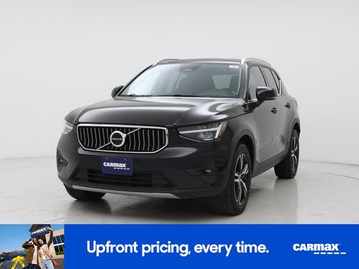 Black 2023 Volvo XC40 B5 Plus Bright Theme