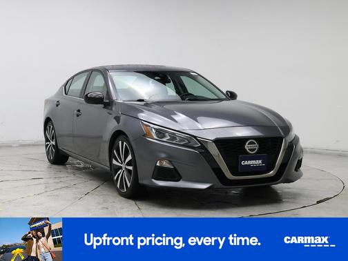2022 Nissan Altima SR