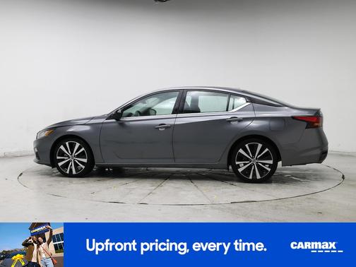 2022 Nissan Altima SR