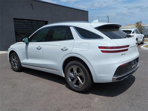 2026 Genesis GV70 2.5T Select
