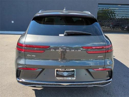 2026 Genesis GV70 2.5T