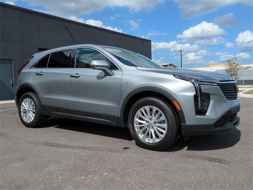 2024 Cadillac XT4 Luxury