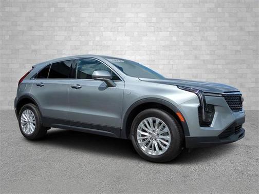 2024 Cadillac XT4 Luxury