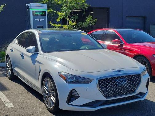 Uyuni White 2021 Genesis G70 2.0T
