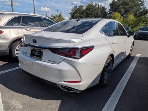 2024 Lexus ES 350 Ultra Luxury
