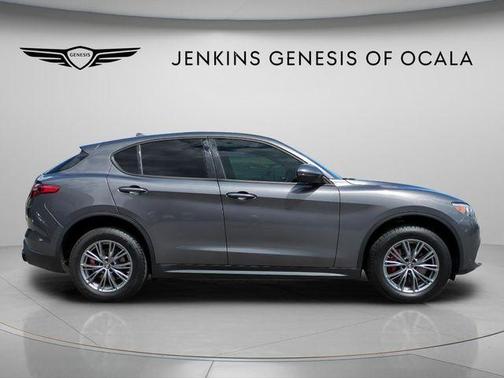 2023 Alfa Romeo Stelvio Sprint