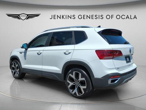 Pure White 2022 Volkswagen Taos 1.5T SEL