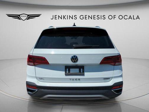 Pure White 2022 Volkswagen Taos 1.5T SEL