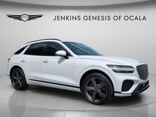 White 2023 Genesis GV70 2.5T