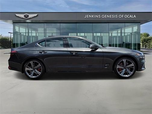 2025 Genesis G70 2.5T