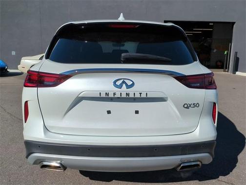 2023 INFINITI QX50 Luxe