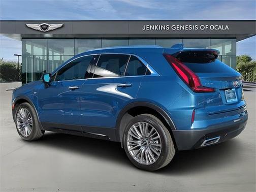 2025 Cadillac XT4 Premium Luxury