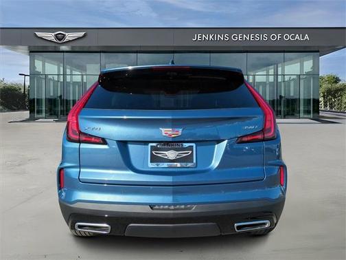 2025 Cadillac XT4 Premium Luxury