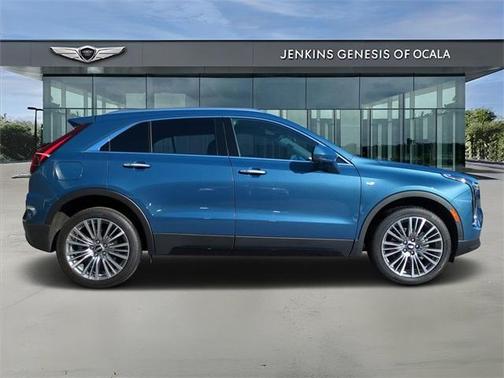 2025 Cadillac XT4 Premium Luxury