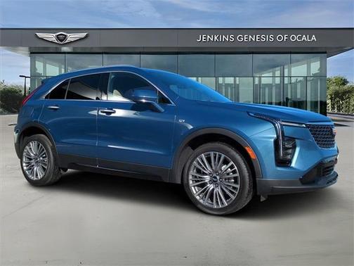 2025 Cadillac XT4 Premium Luxury