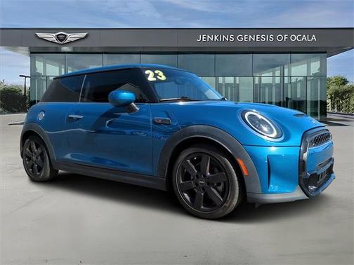 2023 MINI Hardtop Cooper
