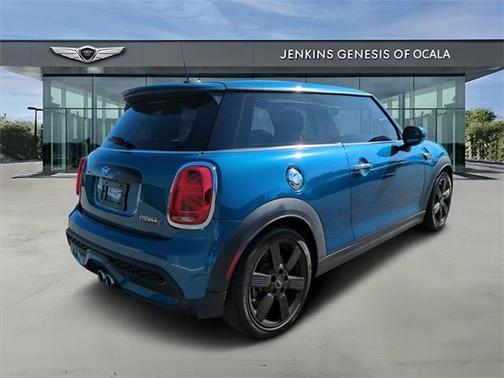 2023 MINI Hardtop Cooper