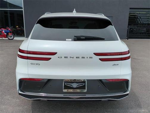 2026 Genesis GV70 2.5T
