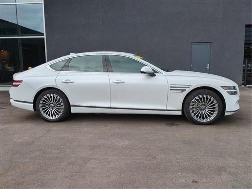 2023 Genesis Electrified G80 Base