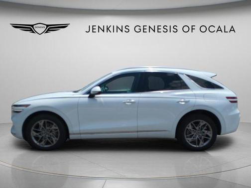 Alta White 2025 Genesis GV70 2.5T