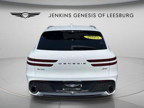 Alta White 2025 Genesis GV70 2.5T