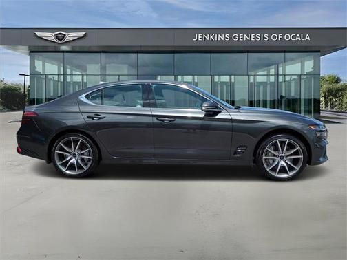 2025 Genesis G70 2.5T