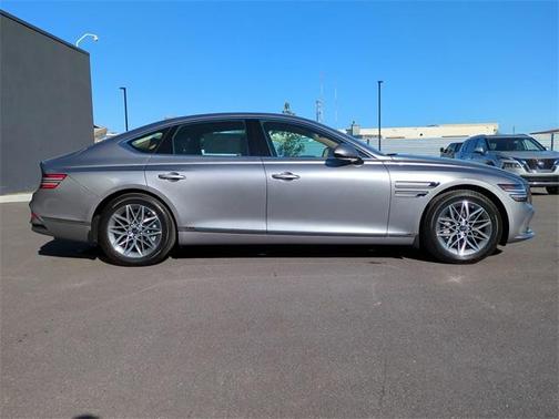 2025 Genesis G80 2.5T