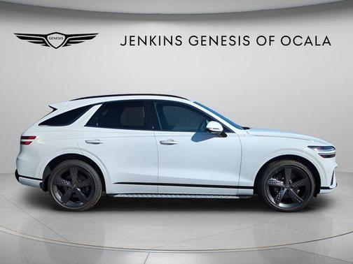 Alta White 2025 Genesis GV70 2.5T