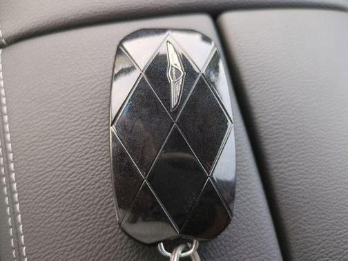 2025 Genesis GV80 2.5T