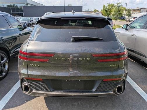 2025 Genesis GV70 2.5T