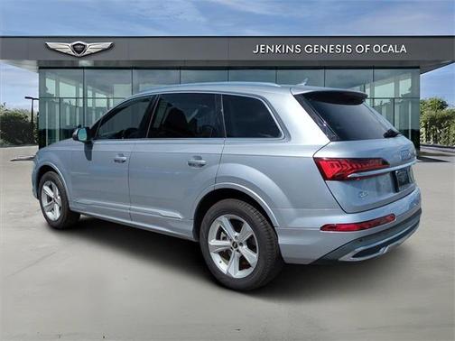 2022 Audi Q7 45 Premium