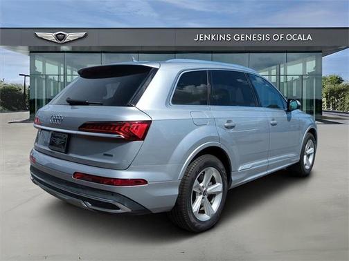 2022 Audi Q7 45 Premium