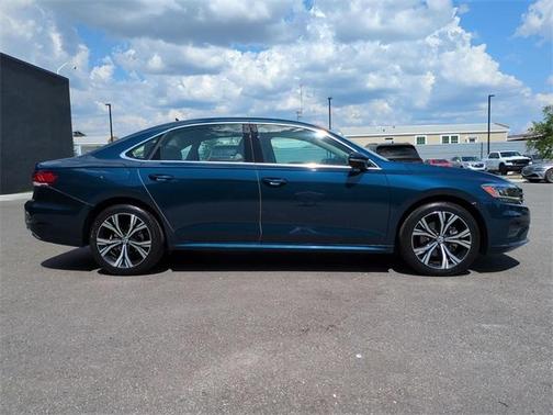 2021 Volkswagen Passat 2.0T SE