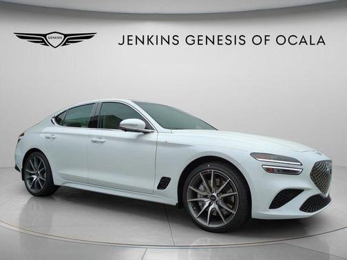 Uyuni White 2026 Genesis G70 2.5T Prestige