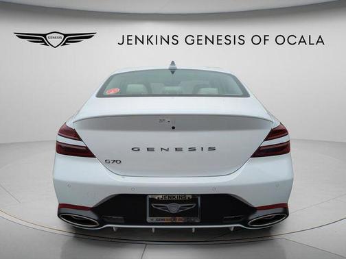 Uyuni White 2026 Genesis G70 2.5T Prestige