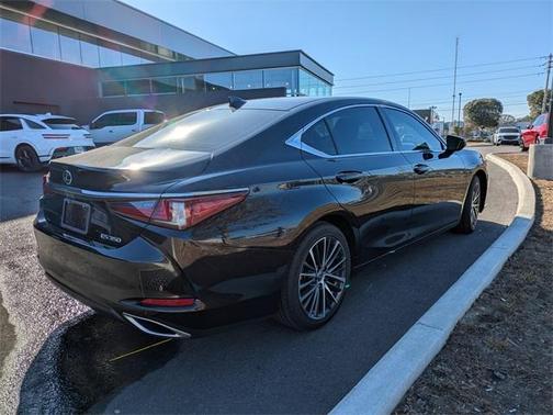 2022 Lexus ES 350 Base