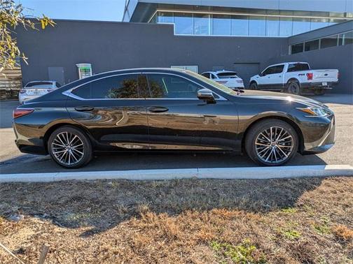 2022 Lexus ES 350 Base