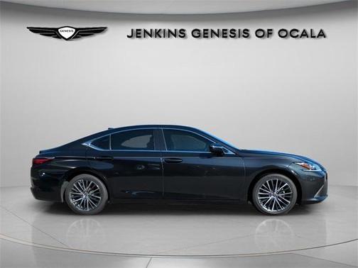 2022 Lexus ES 350 Base