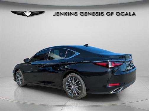 2022 Lexus ES 350 Base