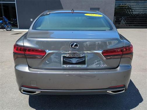 2022 Lexus LS 500 Base