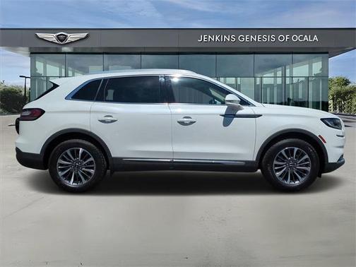 2022 Lincoln Nautilus Standard