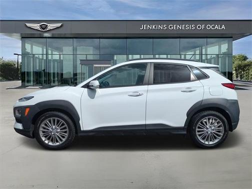 2021 Hyundai KONA SEL