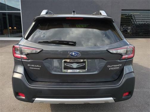 2024 Subaru Outback Touring