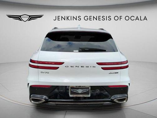 Uyuni White 2026 Genesis GV70 3.5T Sport Prestige